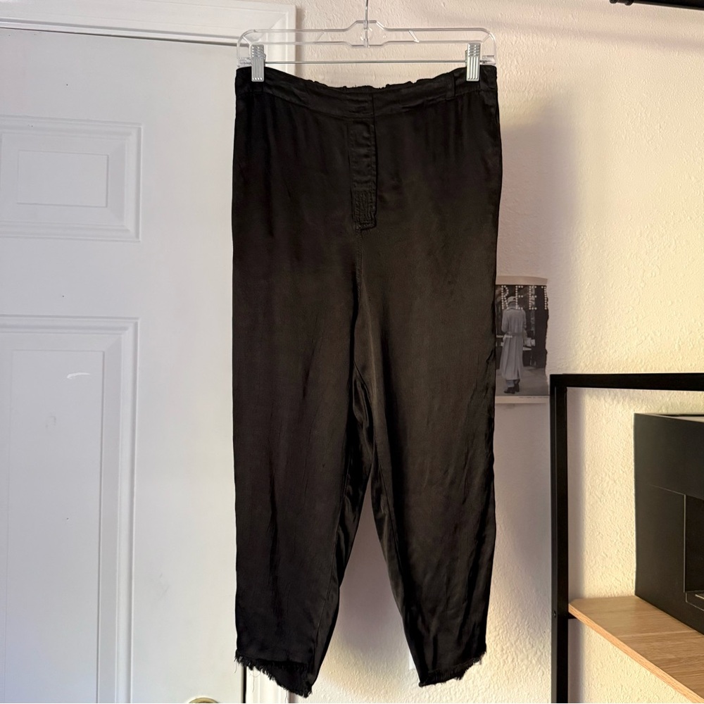 JAGA black satin rayon elastic waist straight‎ leg cropped fray hem pants